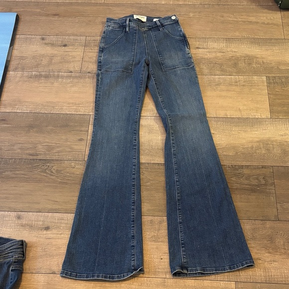 Frame Jeans - Picture 1 of 8